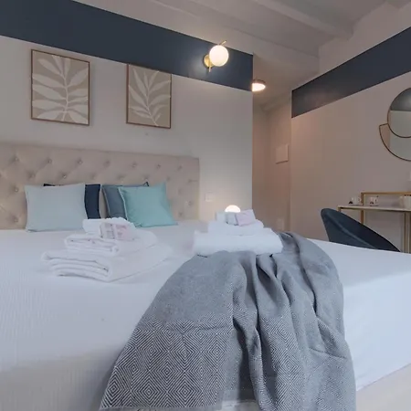 Privatunterkunft 2 Min - Near The Station - Wifi And Ac *