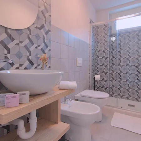 Privatunterkunft 2 Min - Near The Station - Wifi And Ac